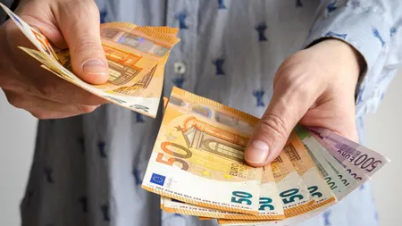 Peste 200 de posturi pentru români în străinătate. Aproape 3.000 de euro pe lună pentru un tehnician electronist
