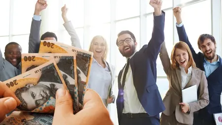 Categoria de persoane care trebuie să primească 400 de lei în plus de la 1 ianuarie 2024. Nu contează unde sunt angajați