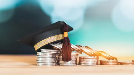 BURSE școlare 2024. Cât este bursa socială și câți bani primesc elevii. Care sunt condițiile de acordare.