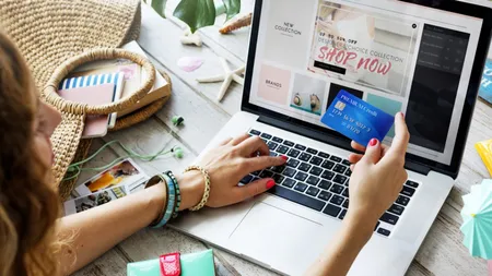 Atenție la cumpărăturile online, mai ales în perioada reducerilor. Experții trag semnale de alarmă: Era o copie a site-ului