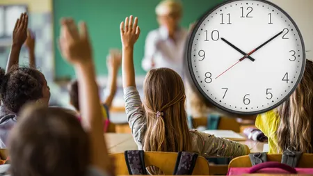 Noi modificări importante pentru elevi. Se schimbă numărul de ore pe care trebuie să-l petreacă la școală, potrivit unui proiect depus la Ministerul Educației