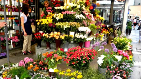 Cât costă un buchet de flori de Valentine's Day, în 2024. Trandafirii și lalelele, printre cele mai căutate