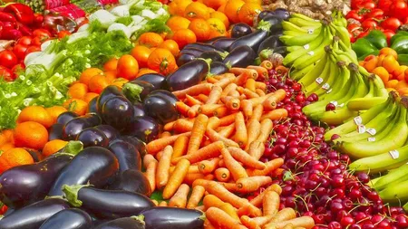 Cea mai eficientă metodă de a elimina pesticidele din fructe și legume. Soluția pe care o poți prepara cu ingredientele din bucătărie