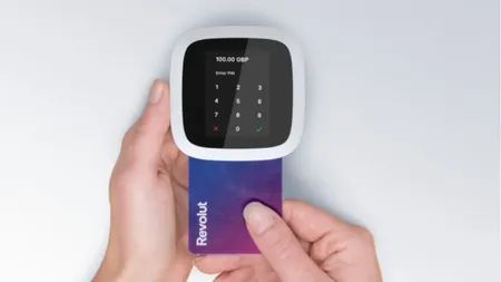 Revolut lansează un produs revoluționar în România și în alte 4 țări europene. „Revolut Reader”, dispozitivul care va simplifica plățile cu cardul