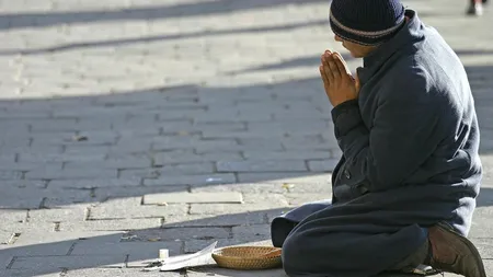 Cerșetoria, una dintre cele mai profitabile ocupații. Un cerșetor câștigă zilnic mai mult decât un angajat