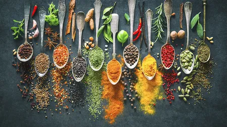 Condimente cu resturi de insecte, mucegai sau plumb, găsite în rafturile supermarketurilor. Semnalul de alarmă tras de autorități