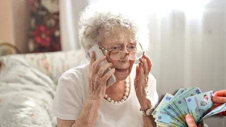 O nouă escrocherie face ravagii în România: „Ma auziți acum?”. Întrebarea banală care te poate lăsa fără bani