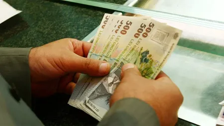 Anunţ important pentru toţi românii cu credite. Băncile sunt obligate să-şi ajute clienţii în dificultate