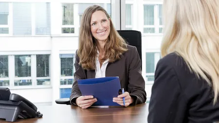 Ce trebuie să spui la un interviu de angajare în situaţia în care ai fost concediat de la jobul anterior. Recomandările consilierilor în carieră