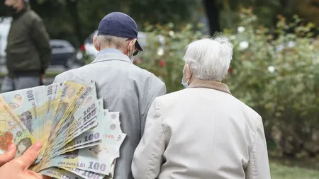 Mii de pensionari vor sărbători Paștele pe datorie în 2024. „Sunt disperată! Nu mă ajung cu pensia”