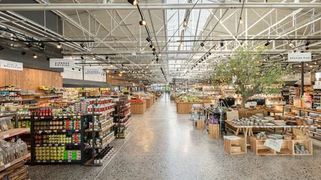 Hypermarketul care se instalează în România, contra ginganților Kaufland, Lidl sau Carrefour. Marele retailer are surprize pentru clienții români