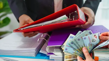 Statul le oferă bani românilor care stau la casă. Când începe sesiunea de înscriere și ce acte sunt necesare