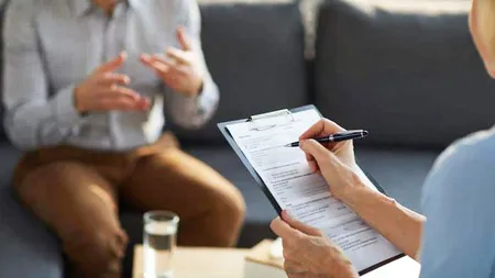 Profesorii vor fi testaţi psihiatric şi medical. Lista analizelor obligatorii din anul şcolar 2024-2025