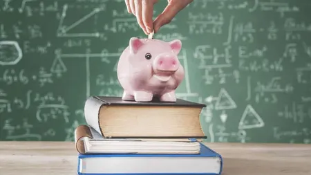 Educaţie financiară. Investiţii simple şi profitabile pentru români, direct de pe telefon: Poţi începe cu 100 de lei pe lună. Funcţionează ca Pilonul II de pensii