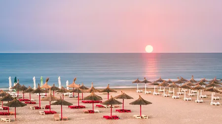 Perioada în care temperatura apei din Marea Neagră este ideală. Când este recomandat să mergeți la plajă în luna iulie 2024