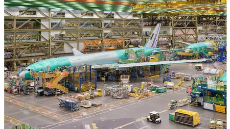 Boeing va reduce 17.000 de locuri de muncă şi amână livrarea primului său avion 777X. Concedieri masive şi la TikTok din cauza AI