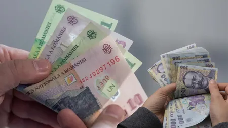 Banii cash, pe cale de dispariție? Sute de bancomate închise și retragerile de numerar, în pericol!