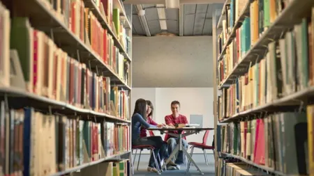 Taxele facultăților din România s-au majorat considerabil. În București, un student trebuie să plătească cel puțin 4.800 de ei. Cât costă în Cluj sau Iași