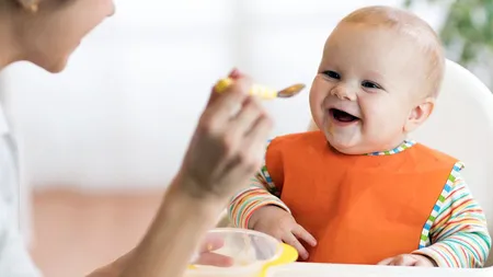 Ce salariu câștigă o bonă în Iași pentru un program de 8 ore pe zi, cinci zile pe săptămână