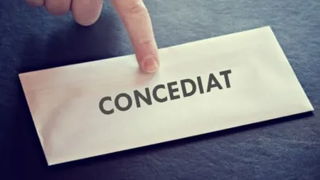 Concediată pe Zoom în ziua liberă. Firma, condamnată să plătească 28.000 € unei angajate!