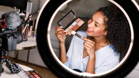 Câți bani poate câștiga un creator de conținut în 2024. Este una dintre cele mai dorite meserii: Credibilitatea o creezi în timp