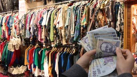 Viitorul modei este second-hand! De ce tot mai mulți români aleg hainele deja purtate