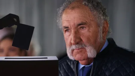 Ion Țiriac dă un avertisment dur, după victoria lui Călin Georgescu din primul tur: „Ferească Dumnezeu de un război”