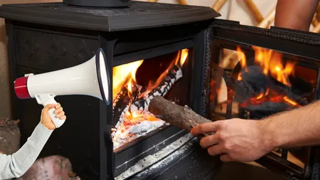 Se dă termen până la 31 decembrie pentru înlocuirea sobelor și semineelor pe lemne! Ce trebuie să știe românii