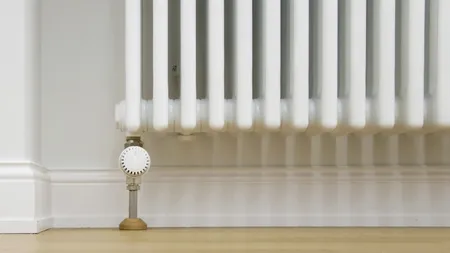 Trucul simplu pe care să-l încerci iarna aceasta. Obiectul care îți va face caloriferele să fie mai calde