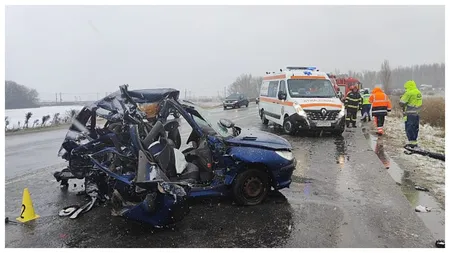 Accident grav pe DN 2 E85, în Vrancea, între o Ambulanță în care se afla un pacient și o mașină. Bilanțul: un mort și mai mulți răniți
