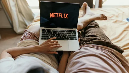 Filme românești pe care le poți vedea pe Netflix de 1 Decembrie. Sărbătorește Ziua Națională cu cinema la tine acasă