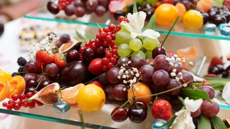 Ce fructe se pun pe masa de Revelion pentru a avea noroc în noul an. Ce nu trebuie să mănânci deloc în noaptea dintre ani