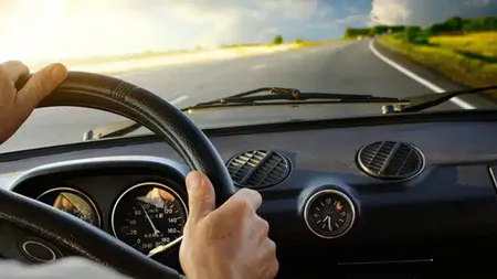 Șoferii care merg în această țară nu au voie să bea apă la volan. Ce alte reguli ciudate există în lume