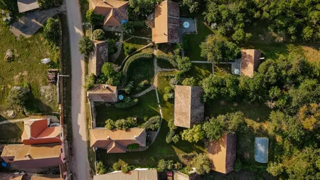 Satul din România în care preţul caselor a explodat. O locuinţă costă şi jumătate de milion de euro