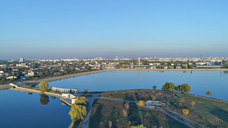 Specie rară văzută pe Lacul Morii. Grup de exploratori format ad-hoc după apariţia bizară