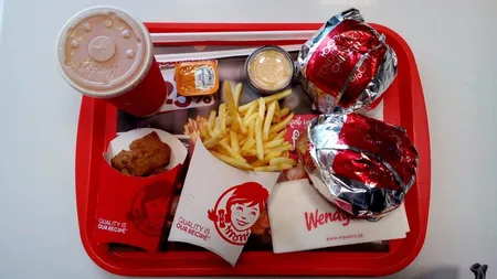 Lanțul american de fast-food Wendy’s intră și în România. Unde va fi deschis primul restaurant