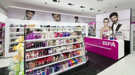 BIPA devine un concurent serios pentru DM. Un noul lanţ de magazine de beauty intră puternic pe piaţa din România din 2025