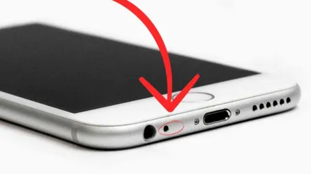 Toate telefoanele au această gaură, însă puțini știu la ce folosește. De ce este atât de importantă