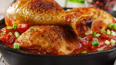 Cum previi uscarea cărnii de pui în cuptor. Trucul dezvăluit de cei mai iscusiți bucătari