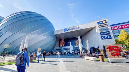 Paște 2025. Programul mall-urilor din București pentru Sâmbăta Mare, duminică și luni. Unul singur va fi deschis în prima zi de Paște