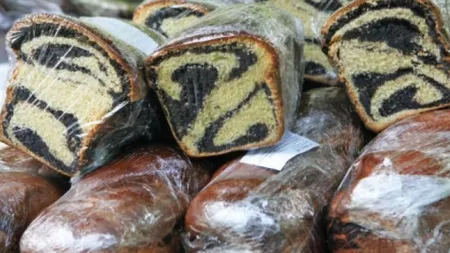 ANPC a găsit cozonaci cu 21 de aditivi diferiţi, inclusiv în aluat, umplutură şi glazură