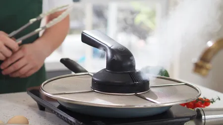 Aparatul electrocasnic care ar putea dispărea din bucătărie deşi este folosit zilnic. Românii trebuie să se adapteze noii tehnologii