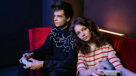 Se scumpesc consolele Xbox și jocurile video. Care este motivul