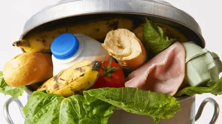 România, prima în topul european al risipei de mâncare. Fiecare gospodărie aruncă lunar alimente în valoare de până la 800 de lei