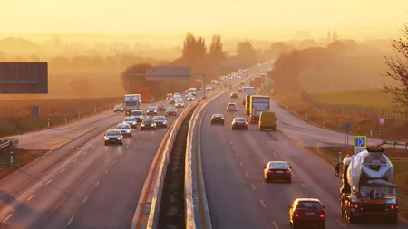 România introduce o nouă taxă obligatorie pentru șoferi, de la 1 ianuarie 2026. Pe ce criterii se calculează