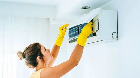 Cât de des trebuie să cureți aerul condiționat. Cum faci asta corect și ce alte lucruri trebuie să știi