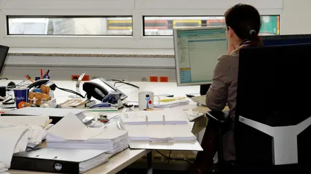 Salariile directorilor din companiile de stat din România, mai mari decât cele din Bulgaria sau Ungaria. Țara noastră, lider regional la venituri și scandaluri