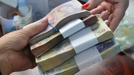 Bani în plus pentru o categorie de angajați din România. Cu cât crește salariul în funcție gradație