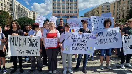 4,5 milioane de euro lunar pentru bursele celor 70.000 de elevi din Iaşi. Care este miza tăierilor de fonduri