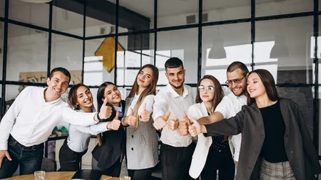 Angajări 2025: Peste 7.000 de tineri şi-au căutat job în iulie. Ce domenii sunt vizate